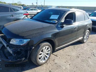 2014 Audi Q5 Premium Plus z VIN WA1LFAFP9EA130988, wystawiony jako IAAI lot #41835596 z przebiegiem 91 303 mil mil oraz . Historia ofert i sprzedaży dostępna na DreamBid. Obrazek 17.