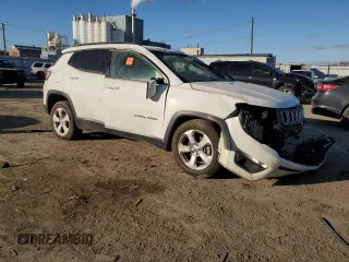 2019 Jeep Compass Latitude with VIN 3C4NJCBB4KT855244, listed as a Copart auction lot 83453204 with Not provided miles and Salvage title. Bid and sale history available at DreamBid. Image 4.