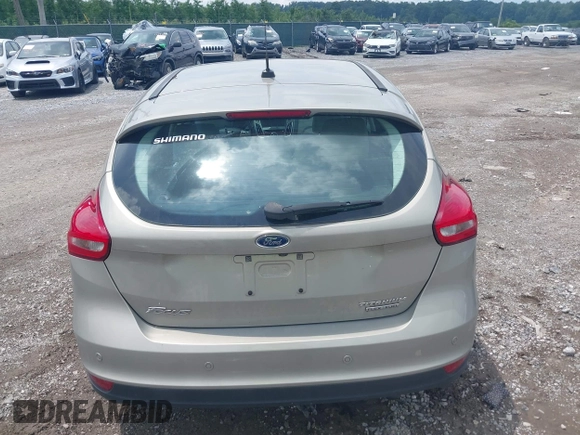 2015 Ford Focus Titanium с VIN 1FADP3N2XFL367753, выставлен на аукционе IAAI как лот 42695722 с пробегом 26 565 миль миль и . История ставок и продаж доступна на DreamBid. Изображение 16.
