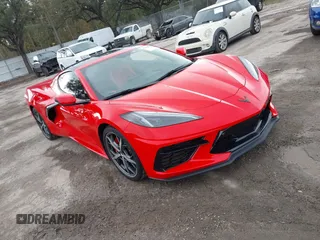 2023 Chevrolet Corvette 2LT z VIN 1G1YB2D46P5111406, wystawiony jako IAAI lot #41084884 z przebiegiem 21 789 mil mil oraz . Historia ofert i sprzedaży dostępna na DreamBid. Obrazek 1.