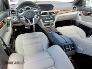 2012 Mercedes-Benz C 250 Sport z VIN WDDGF4HBXCA604105, wystawiony jako Copart lot #62192295 z przebiegiem 132 871 mil mil oraz Szkoda całkowita • Salvage title. Historia ofert i sprzedaży dostępna na DreamBid. Obrazek 8.