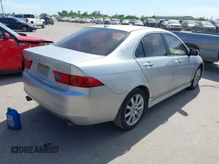 2008 Acura TSX with VIN JH4CL96878C013391, listed as a IAAI auction lot 39087050 with 222,163 mi miles and . Bid and sale history available at DreamBid. Image 4.