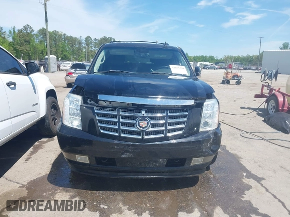 2008 Cadillac Escalade z VIN 1GYEC63818R112129, wystawiony jako IAAI lot #42005558 z przebiegiem 162 875 mil mil oraz . Historia ofert i sprzedaży dostępna na DreamBid. Obrazek 12.