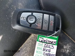 2023 Ford Explorer XLT z VIN 1FMSK8DH5PGB43539, wystawiony jako IAAI lot #42558283 z przebiegiem 16 495 mil mil oraz . Historia ofert i sprzedaży dostępna na DreamBid. Obrazek 11.
