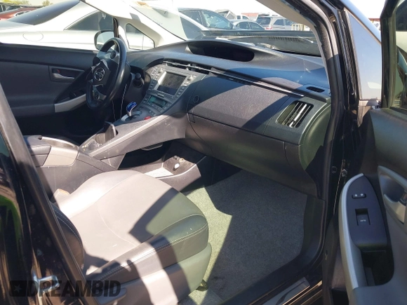 2014 Toyota Prius Four with VIN JTDKN3DUXE1736731, listed as a IAAI auction lot 42106536 with 73,621 mi miles. Bid and sale history available at carsss.com. Image 5.