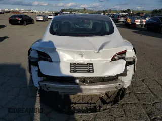 2020 Tesla Model 3 Standard Range Plus z VIN 5YJ3E1EA2LF709170, wystawiony jako Copart lot #47885075 z przebiegiem 126 550 mil mil oraz Szkoda całkowita • Salvage title. Historia ofert i sprzedaży dostępna na DreamBid. Obrazek 6.