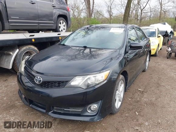 2012 Toyota Camry L with VIN 4T1BF1FK4CU094074, listed as a IAAI auction lot 41923263 with 105,780 mi miles and . Bid and sale history available at carsss.com. Image 17.