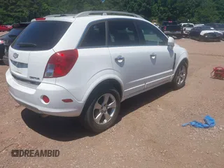 2014 Chevrolet Captiva Sport LTZ z VIN 3GNAL4EK8ES636461, wystawiony jako IAAI lot #42290343 z przebiegiem 167 816 mil mil oraz . Historia ofert i sprzedaży dostępna na DreamBid. Obrazek 4.