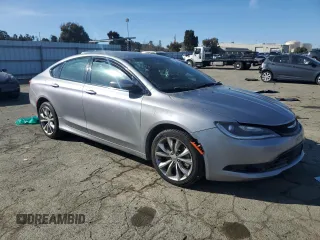 2015 Chrysler 200 S with VIN 1C3CCCBG8FN505798, listed as a Copart auction lot 44623655 with 136,688 mi miles and Salvage Title. Bid and sale history available at DreamBid. Image 4.