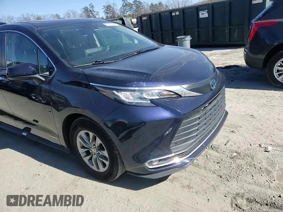 2021 Toyota Sienna XLE with VIN 5TDYRKEC0MS030528, listed as a Copart auction lot 45916445 with 172,587 mi miles and Salvage Title. Bid and sale history available at DreamBid. Image 11.