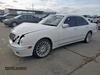 2001 Mercedes-Benz E-Class with VIN WDBJF65J71B292564, listed as a Copart auction lot 50943995 with 120,843 mi miles and Clean Title. Bid and sale history available at carsss.com. Image 1.