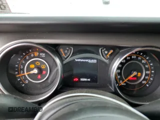 2022 Jeep Wrangler Sport with VIN 1C4HJXAG3NW273779, listed as a Copart auction lot 38882894 with 32,206 mi miles and . Bid and sale history available at DreamBid. Image 9.