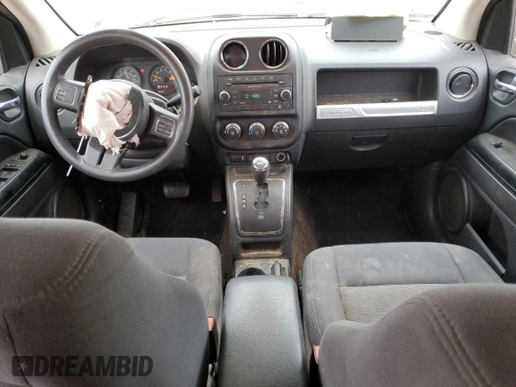 2016 Jeep Compass Sport with VIN 1C4NJCBB5GD548761, listed as a Copart auction lot 76425324 with 101,313 mi miles and Salvage title. Bid and sale history available at DreamBid. Image 8.