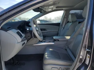 2018 Acura RLX w/Technology Pkg with VIN JH4KC1F57JC001458, listed as a Copart auction lot 42004965 with 31,216 mi miles and Clean Title. Bid and sale history available at carsss.com. Image 7.