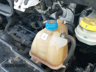 2017 Ram ProMaster Cargo с VIN 3C6URVHG7HE528120, выставлен на аукционе IAAI как лот 41934076 с пробегом 153 144 миль миль и . История ставок и продаж доступна на DreamBid. Изображение 19.