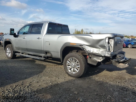 2024 GMC Sierra 3500HD Denali with VIN 1GT49WEY5RF325018, listed as a Copart auction lot 73055624 with 14,141 mi miles and Salvage Title. Bid and sale history available at carsss.com. Image 2.