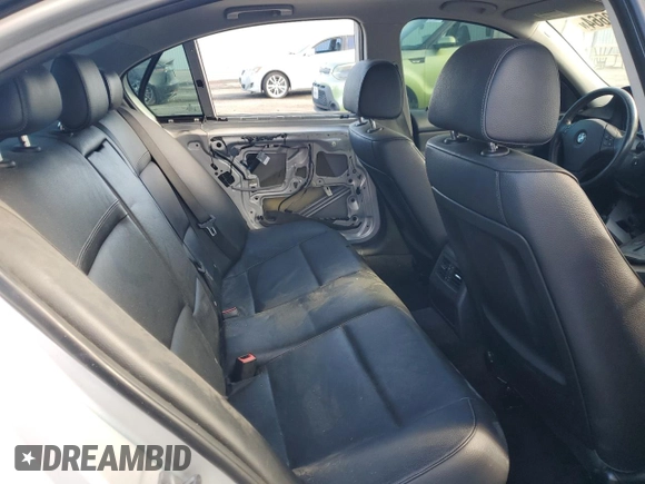 2011 BMW 3 Series 328i xDrive with VIN WBAPK7C56BA819100, listed as a Copart auction lot 66148664 with 121,601 mi miles and Salvage Title. Bid and sale history available at carsss.com. Image 10.
