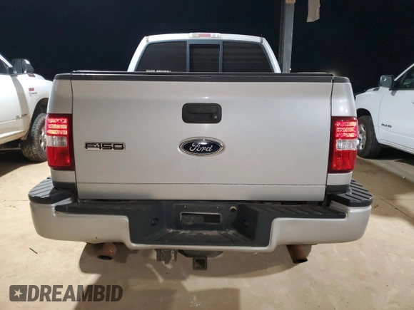 2005 Ford F-150 STX z VIN 1FTRF04W05KC85556, wystawiony jako Copart lot #83096844 z przebiegiem 190 436 mil mil oraz Szkoda całkowita • Salvage title. Historia ofert i sprzedaży dostępna na DreamBid. Obrazek 6.