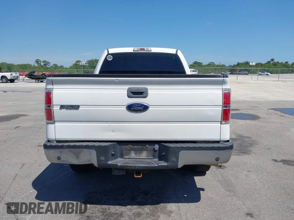 2014 Ford F-150 XL z VIN 1FTFW1CT8EKD07366, wystawiony jako IAAI lot #41941250 z przebiegiem 318 464 mil mil oraz . Historia ofert i sprzedaży dostępna na DreamBid. Obrazek 16.