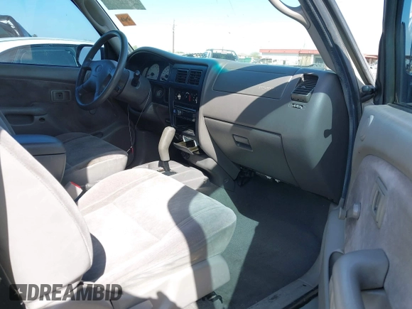 2004 Toyota Tacoma PreRunner with VIN 5TEGM92N24Z430148, listed as a IAAI auction lot 41949263 with 262,183 mi miles and . Bid and sale history available at DreamBid. Image 5.