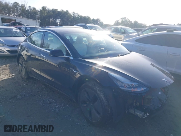 2019 Tesla Model 3 Mid Range z VIN 5YJ3E1EA4KF317872, wystawiony jako IAAI lot #41491269 z przebiegiem 90 772 mil mil oraz . Historia ofert i sprzedaży dostępna na DreamBid. Obrazek 12.