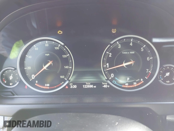 2018 BMW X6 sDrive35i with VIN 5UXKU0C5XJ0G80724, listed as a IAAI auction lot 41274338 with 122,696 mi miles. Bid and sale history available at carsss.com. Image 7.