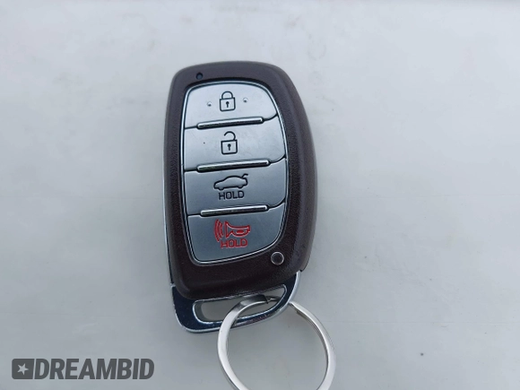 2017 Hyundai Elantra SE z VIN 5NPD84LF8HH202097, wystawiony jako IAAI lot #42283307 z przebiegiem 94 568 mil mil oraz . Historia ofert i sprzedaży dostępna na DreamBid. Obrazek 11.