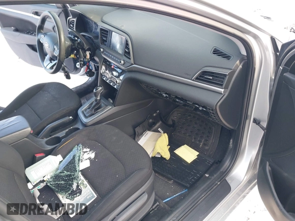 2020 Hyundai Elantra Value Edition z VIN 5NPD84LFXLH567082, wystawiony jako IAAI lot #41372830 z przebiegiem 119 975 mil mil oraz . Historia ofert i sprzedaży dostępna na DreamBid. Obrazek 5.