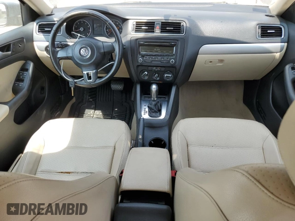 2013 Volkswagen Jetta SE with VIN 3VWDX7AJ4DM257210, listed as a Copart auction lot 61043365 with 85,166 mi miles and Salvage title. Bid and sale history available at DreamBid. Image 8.