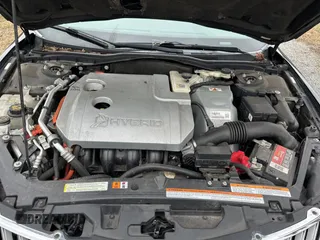 2011 Lincoln MKZ Hybrid with VIN 3LNDL2L33BR759329, listed as a Copart auction lot 42415245 with 131,927 mi miles and Clean Title. Bid and sale history available at carsss.com. Image 7.