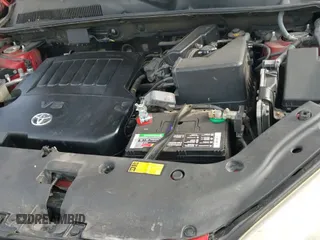 2008 Toyota RAV4 z VIN JTMZK33VX86015219, wystawiony jako IAAI lot #41895579 z przebiegiem 136 104 mil mil oraz . Historia ofert i sprzedaży dostępna na DreamBid. Obrazek 12.