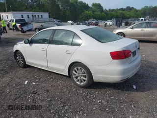 2011 Volkswagen Jetta SE с VIN 3VWDX7AJ1BM349792, выставлен на аукционе IAAI как лот 42081276 с пробегом 219 824 миль миль и . История ставок и продаж доступна на DreamBid. Изображение 3.