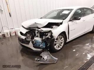 2017 Chevrolet Malibu LT with VIN 1G1ZE5ST2HF138962, listed as a IAAI auction lot 41655600 with 99,460 mi miles. Bid and sale history available at carsss.com. Image 6.