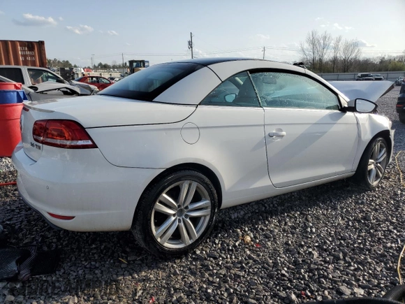 2014 Volkswagen Eos Lux with VIN WVWFW8AH9EV004182, listed as a Copart auction lot 48413905 with Not Provided miles and Salvage Title. Bid and sale history available at DreamBid. Image 3.