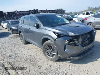 2021 Nissan Rogue S z VIN 5N1AT3AA0MC829557, wystawiony jako IAAI lot #42123224 z przebiegiem 25 761 mil mil oraz . Historia ofert i sprzedaży dostępna na DreamBid. Obrazek 1.