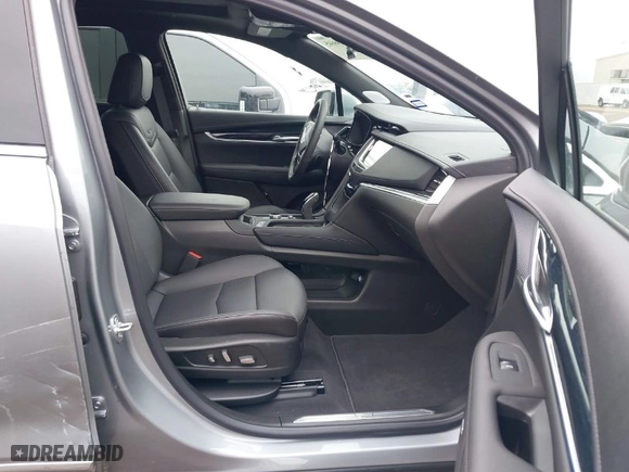2025 Cadillac XT5 FWD Premium Luxury with VIN 1GYKNCRS6SZ119180, listed as a IAAI auction lot 41436645 with 3,407 mi miles. Bid and sale history available at carsss.com. Image 5.