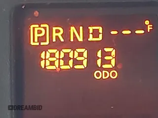 2021 Nissan NV Cargo SV z VIN 1N6BF0LYXMN800271, wystawiony jako IAAI lot #41847197 z przebiegiem 180 913 mil mil oraz . Historia ofert i sprzedaży dostępna na DreamBid. Obrazek 15.