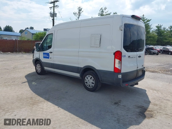 2018 Ford Transit z VIN 1FTYE1CM1JKA97062, wystawiony jako IAAI lot #42728269 z przebiegiem 103 586 mil mil oraz . Historia ofert i sprzedaży dostępna na DreamBid. Obrazek 3.
