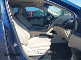 2017 Lincoln MKX Reserve with VIN 2LMPJ6LR5HBL20384, listed as a IAAI auction lot 42241375 with 99,725 mi miles and . Bid and sale history available at DreamBid. Image 5.
