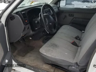 2000 Nissan Frontier XE z VIN 1N6DD21S7YC374033, wystawiony jako Copart lot #44978525 z przebiegiem 213 418 mil mil oraz Szkoda całkowita • Salvage title. Historia ofert i sprzedaży dostępna na DreamBid. Obrazek 8.
