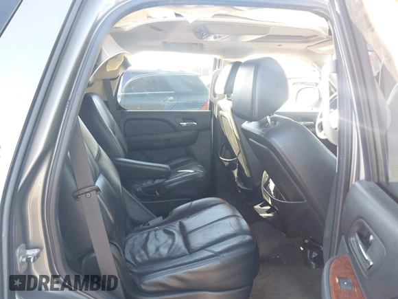 2008 Chevrolet Tahoe LTZ с VIN 1GNFC13008R192473, выставлен на аукционе IAAI как лот 41353411 с пробегом 163 581 миль миль и . История ставок и продаж доступна на DreamBid. Изображение 8.