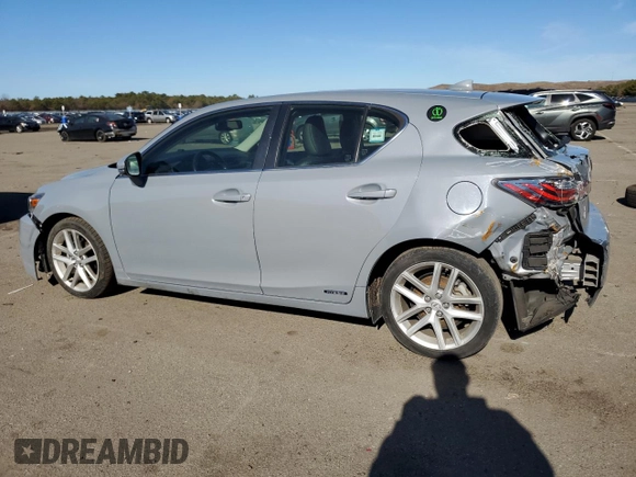 2015 Lexus CT 200h z VIN JTHKD5BH6F2245698, wystawiony jako Copart lot #41784034 z przebiegiem 137 343 mil mil oraz Nie do naprawy. Historia ofert i sprzedaży dostępna na DreamBid. Obrazek 2.