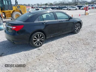 2012 Chrysler 200 S with VIN 1C3CCBHGXCN257700, listed as a IAAI auction lot 41914775 with 125,866 mi miles. Bid and sale history available at carsss.com. Image 4.