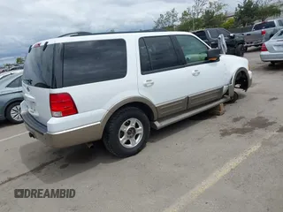 2004 Ford Expedition Eddie Bauer with VIN 1FMPU17L14LA05104, listed as a IAAI auction lot 42064535 with 249,614 mi miles. Bid and sale history available at carsss.com. Image 4.