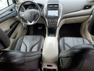 2017 Lincoln MKC Reserve with VIN 5LMTJ3DH4HUL32354, listed as a Copart auction lot 49152035 with 59,673 mi miles and Salvage title. Bid and sale history available at DreamBid. Image 8.