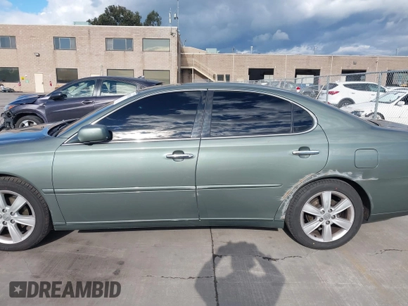2005 Lexus ES 350 z VIN JTHBA30G755138521, wystawiony jako IAAI lot #41743952 z przebiegiem 83 664 mil mil oraz . Historia ofert i sprzedaży dostępna na DreamBid. Obrazek 14.
