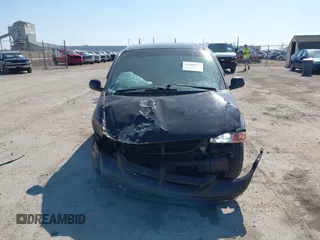 2000 Dodge Caravan SE with VIN 2B4GP44GXYR612794, listed as a IAAI auction lot 41800030 with 485,798 mi miles. Bid and sale history available at carsss.com. Image 12.