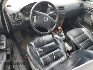 2001 Volkswagen Jetta z VIN 3VWTG69MX1M180164, wystawiony jako Copart lot #59061905 z przebiegiem Nie podano mil oraz Czysty tytuł • Clean title. Historia ofert i sprzedaży dostępna na DreamBid. Obrazek 8.