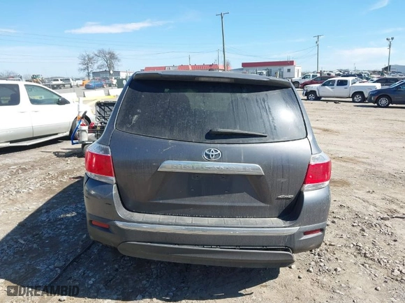 2012 Toyota Highlander with VIN 5TDBK3EH3CS123666, listed as a IAAI auction lot 41640074 with 195,424 mi miles. Bid and sale history available at carsss.com. Image 16.