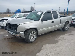 2005 Chevrolet Silverado 1500 LS with VIN 1GCEC19V05Z274660, listed as a IAAI auction lot 41624500 with 219,060 mi miles. Bid and sale history available at carsss.com. Image 21.